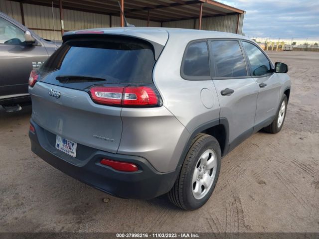 Photo 3 VIN: 1C4PJMAB4GW313899 - JEEP CHEROKEE 