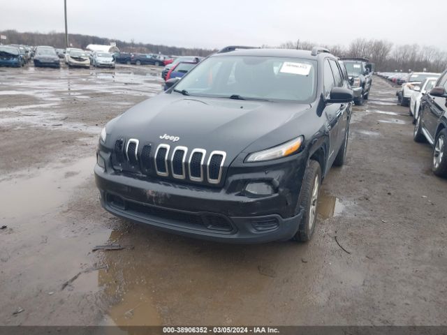 Photo 5 VIN: 1C4PJMAB5FW715929 - JEEP CHEROKEE 