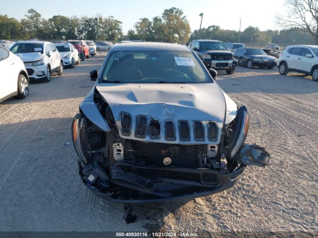 Photo 5 VIN: 1C4PJMAB5GW266446 - JEEP CHEROKEE 