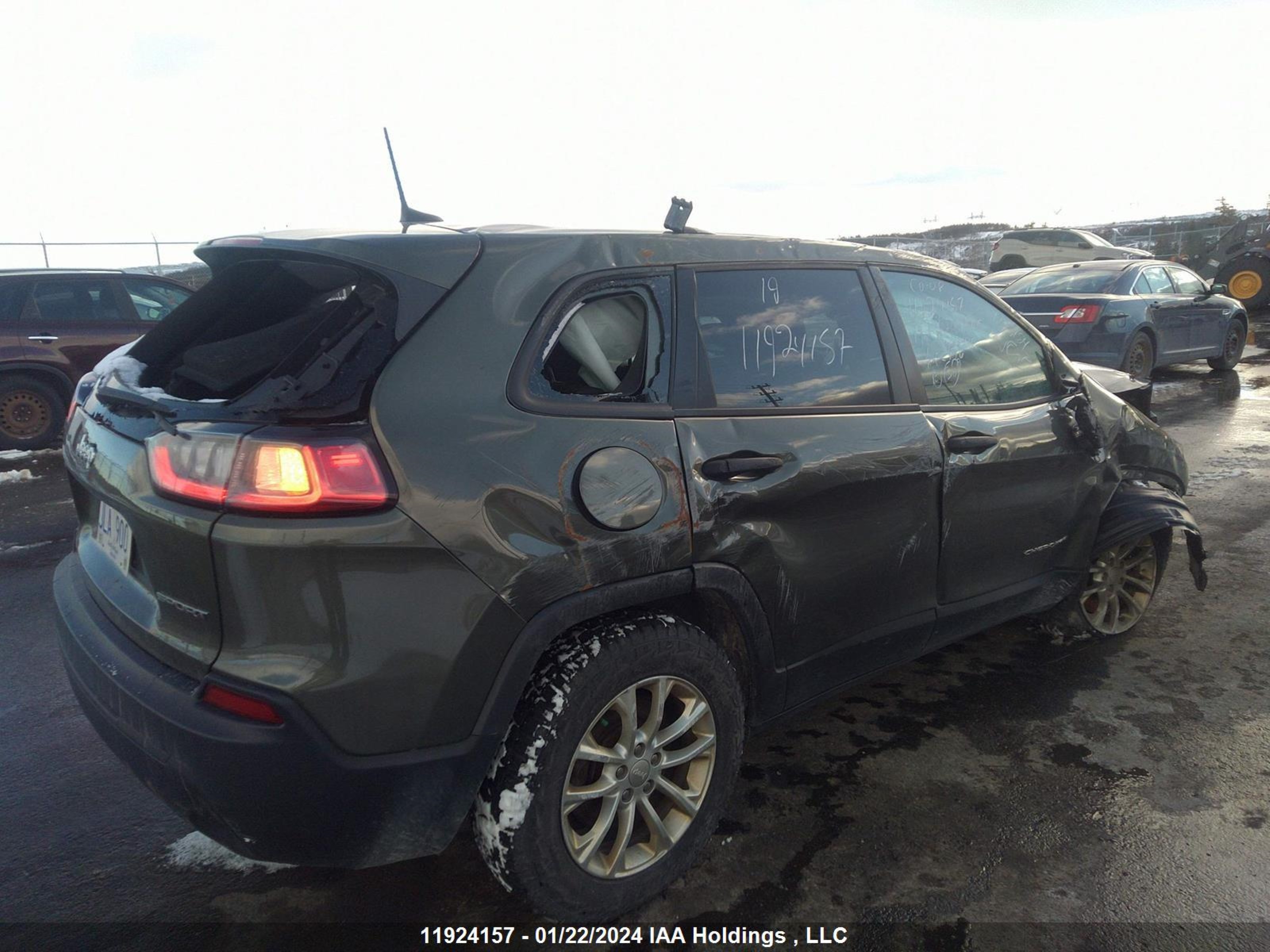 Photo 3 VIN: 1C4PJMAB5KD407410 - JEEP CHEROKEE 