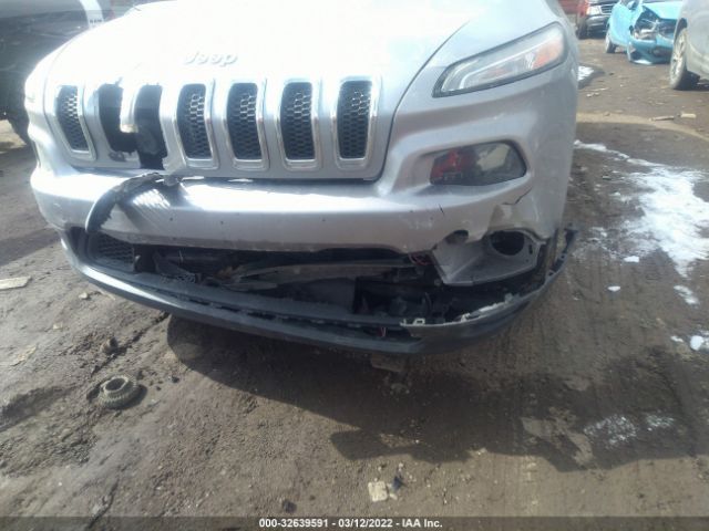 Photo 5 VIN: 1C4PJMAB7EW233087 - JEEP CHEROKEE 