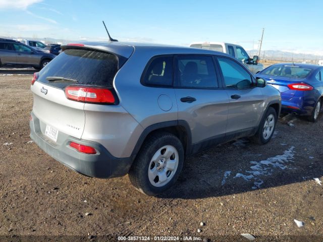 Photo 3 VIN: 1C4PJMAB7GW266934 - JEEP CHEROKEE 