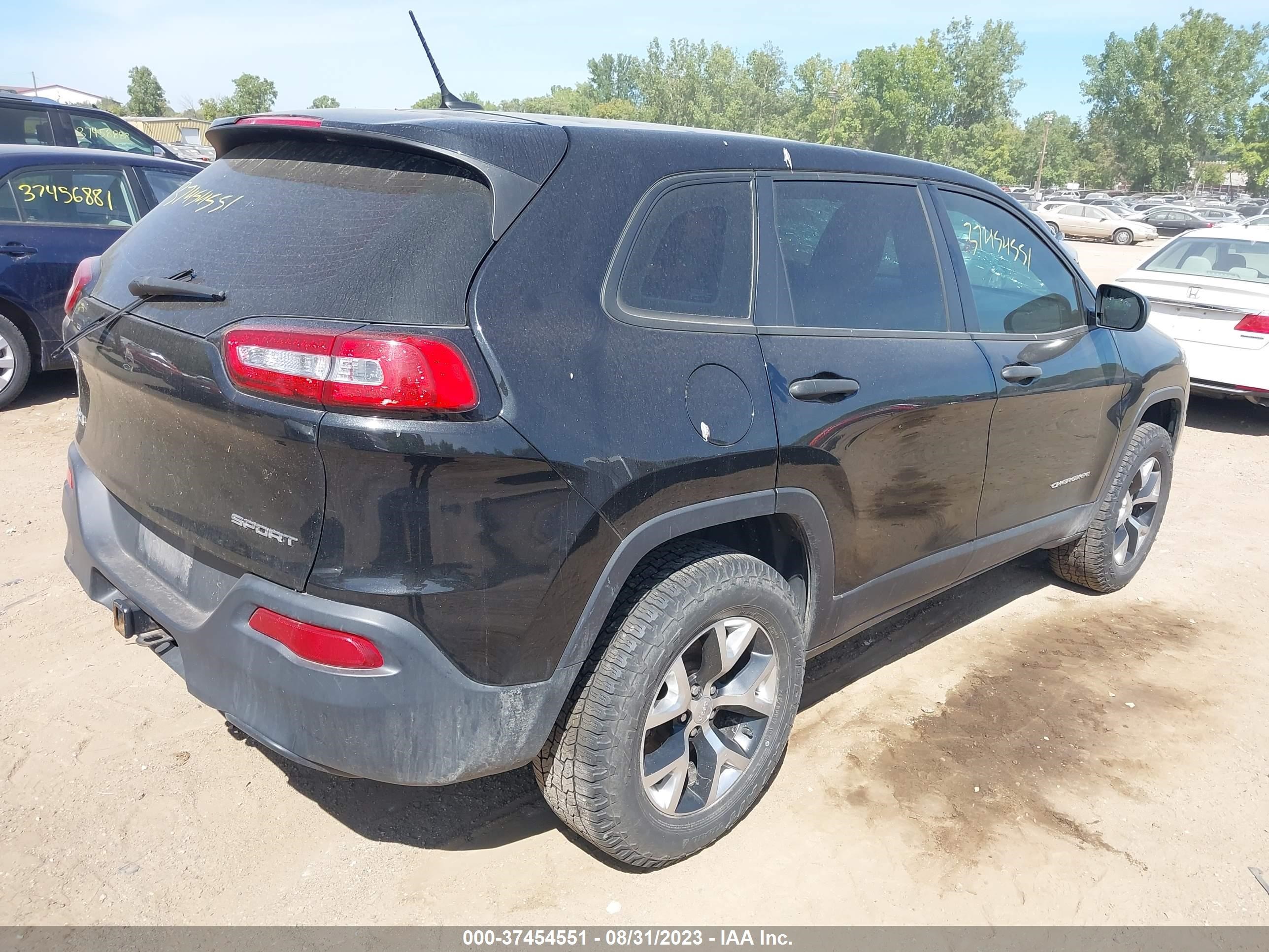 Photo 3 VIN: 1C4PJMAB8FW764171 - JEEP CHEROKEE 