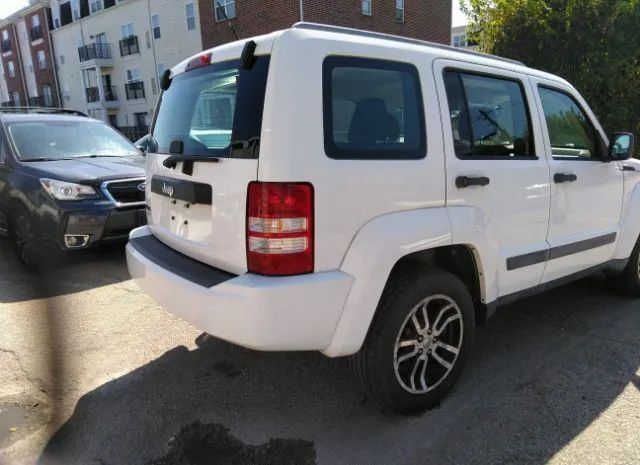 Photo 3 VIN: 1C4PJMAK0CW154177 - JEEP LIBERTY 