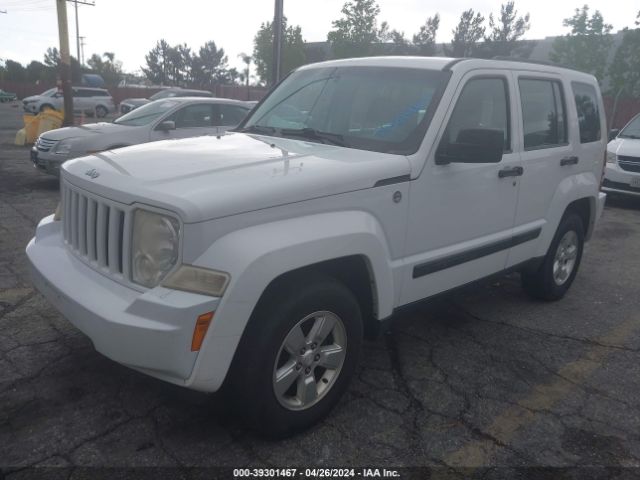 Photo 1 VIN: 1C4PJMAK0CW161789 - JEEP LIBERTY 