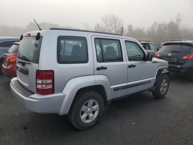 Photo 2 VIN: 1C4PJMAK0CW165597 - JEEP LIBERTY SP 