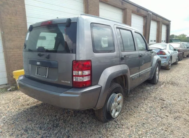 Photo 3 VIN: 1C4PJMAK0CW173022 - JEEP LIBERTY 