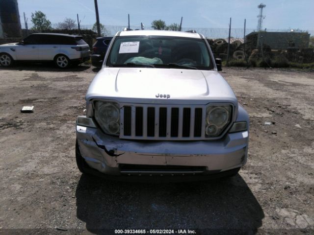 Photo 5 VIN: 1C4PJMAK0CW182111 - JEEP LIBERTY 