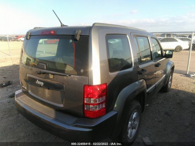 Photo 3 VIN: 1C4PJMAK0CW184246 - JEEP LIBERTY 