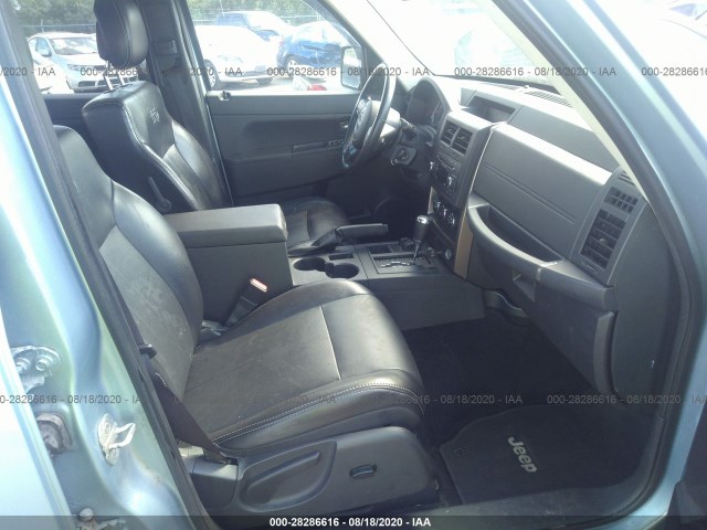 Photo 4 VIN: 1C4PJMAK0CW212613 - JEEP LIBERTY 