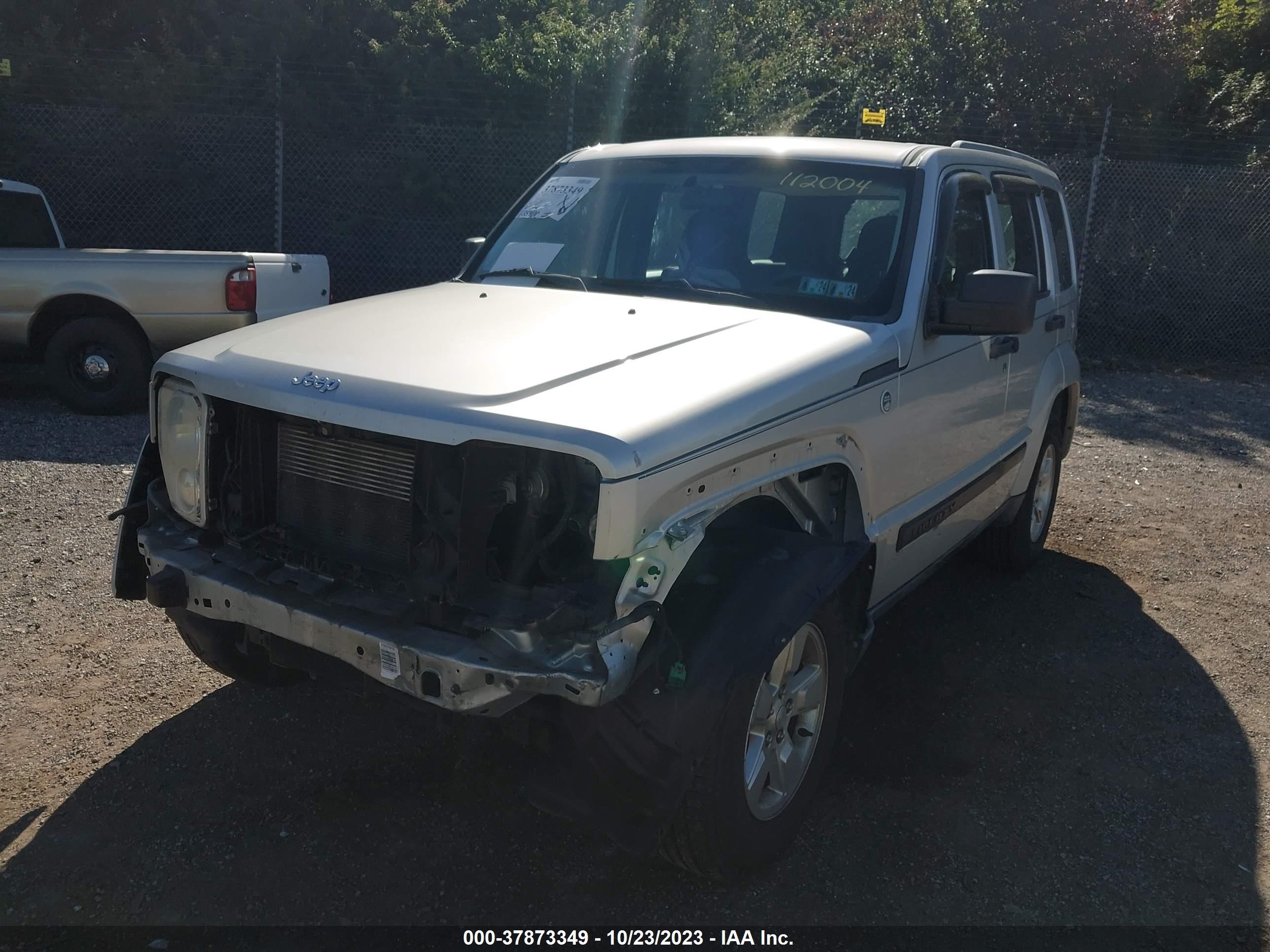 Photo 5 VIN: 1C4PJMAK1CW112004 - JEEP LIBERTY (NORTH AMERICA) 