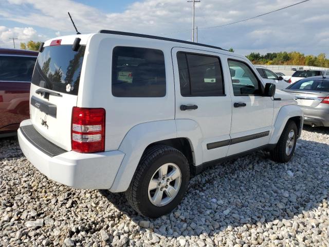 Photo 2 VIN: 1C4PJMAK1CW147111 - JEEP LIBERTY 