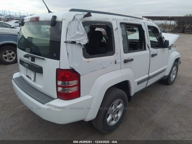 Photo 3 VIN: 1C4PJMAK1CW148372 - JEEP LIBERTY 