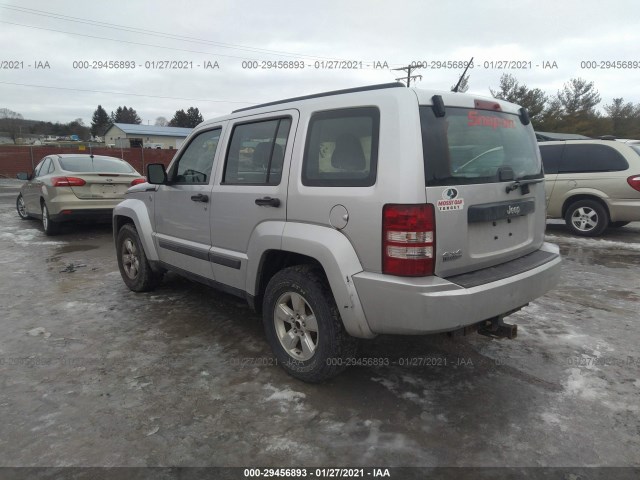 Photo 2 VIN: 1C4PJMAK1CW150705 - JEEP LIBERTY 