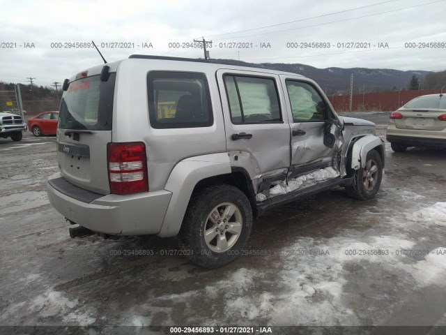 Photo 3 VIN: 1C4PJMAK1CW150705 - JEEP LIBERTY 