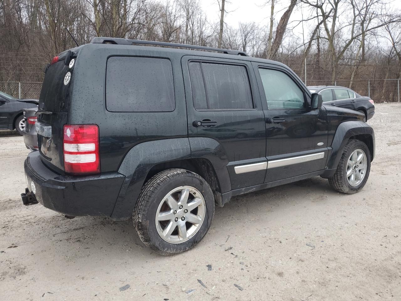 Photo 2 VIN: 1C4PJMAK2CW181297 - JEEP LIBERTY (NORTH AMERICA) 