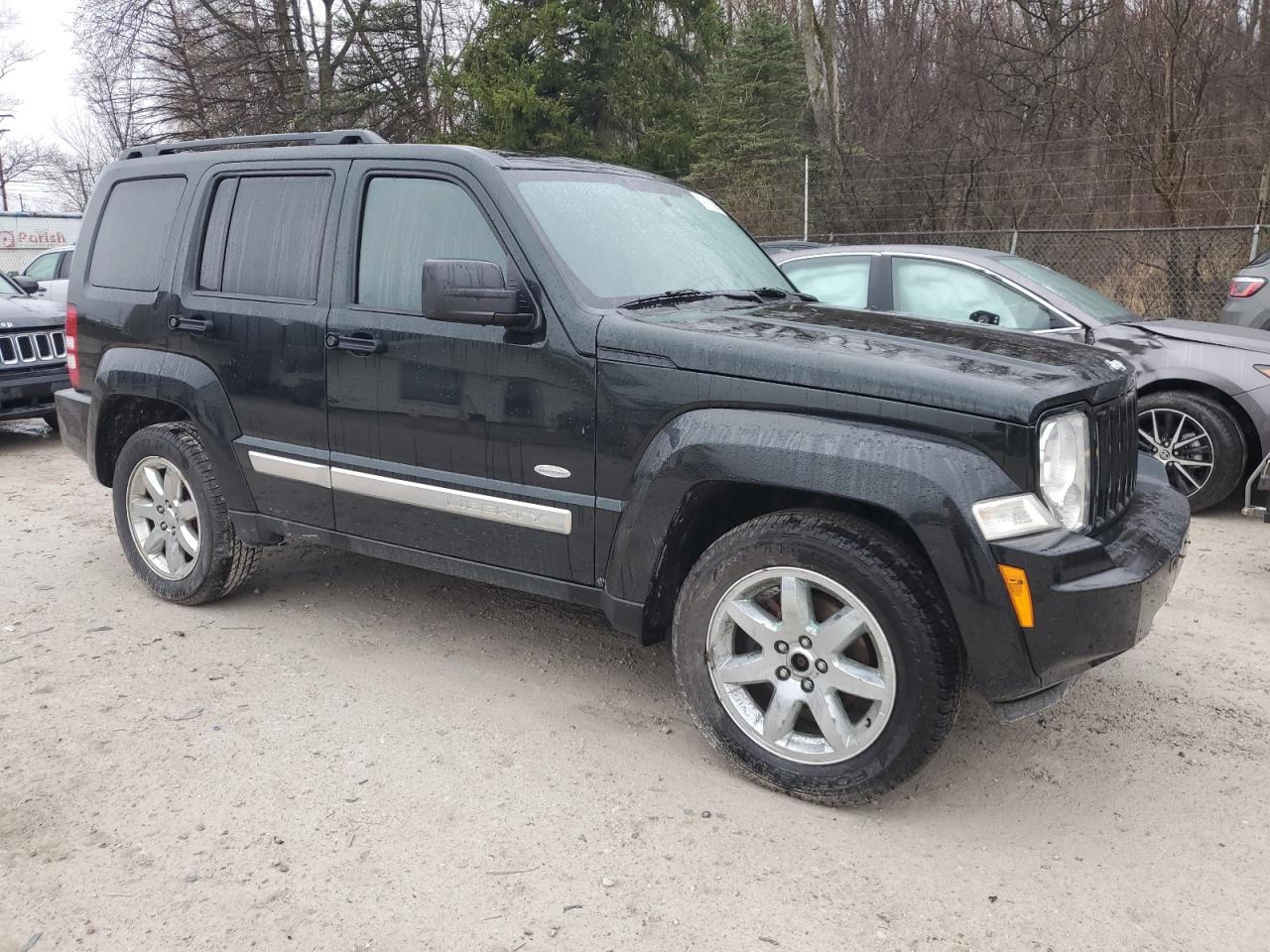 Photo 3 VIN: 1C4PJMAK2CW181297 - JEEP LIBERTY (NORTH AMERICA) 