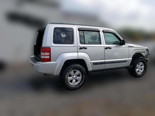 Photo 2 VIN: 1C4PJMAK2CW183504 - JEEP LIBERTY 