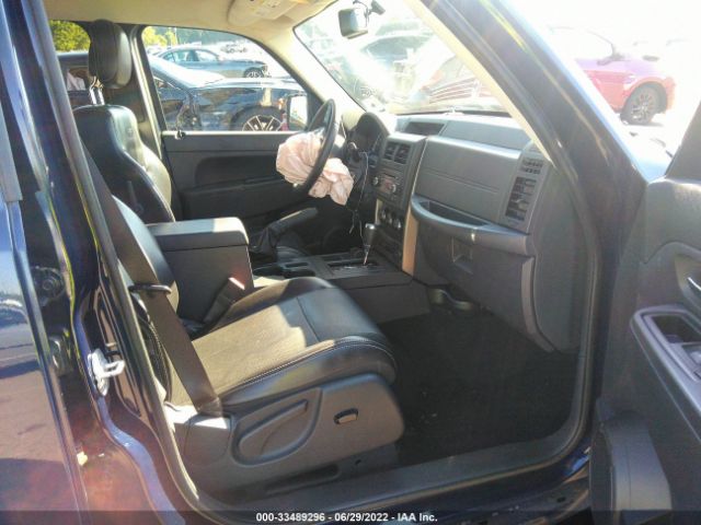 Photo 4 VIN: 1C4PJMAK2CW186046 - JEEP LIBERTY 