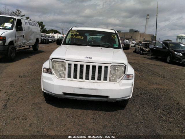 Photo 5 VIN: 1C4PJMAK2CW204139 - JEEP LIBERTY 