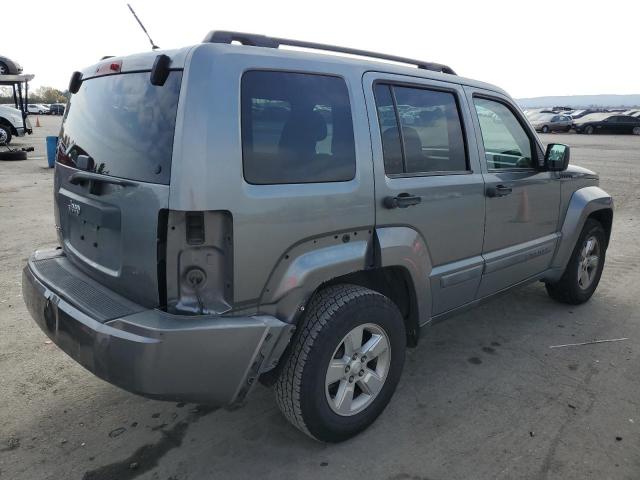 Photo 2 VIN: 1C4PJMAK3CW108830 - JEEP LIBERTY 