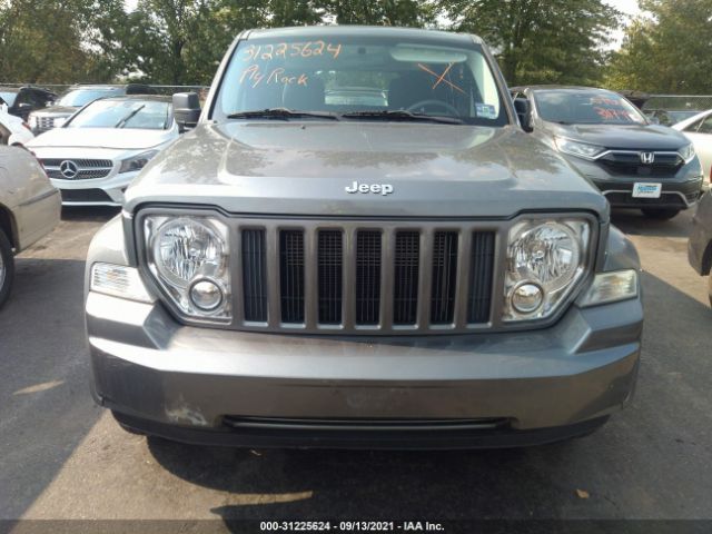 Photo 5 VIN: 1C4PJMAK3CW114563 - JEEP LIBERTY 