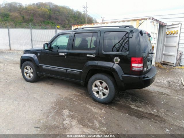 Photo 2 VIN: 1C4PJMAK3CW141262 - JEEP LIBERTY 