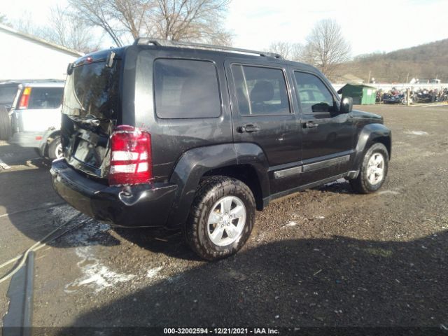 Photo 3 VIN: 1C4PJMAK3CW152634 - JEEP LIBERTY 