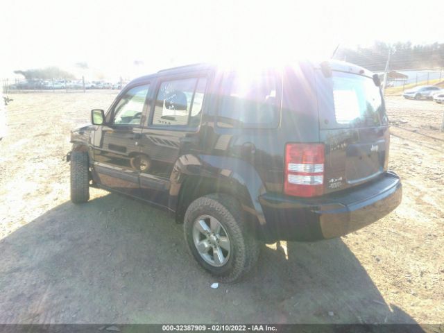 Photo 2 VIN: 1C4PJMAK3CW157722 - JEEP LIBERTY 