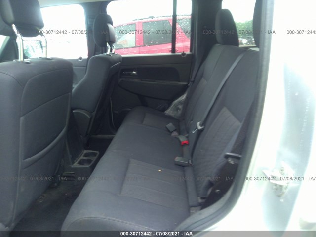 Photo 7 VIN: 1C4PJMAK4CW113924 - JEEP LIBERTY 