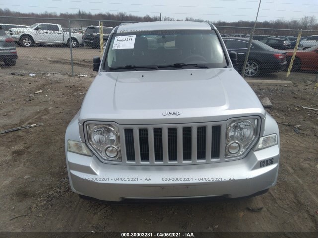 Photo 5 VIN: 1C4PJMAK4CW127287 - JEEP LIBERTY 