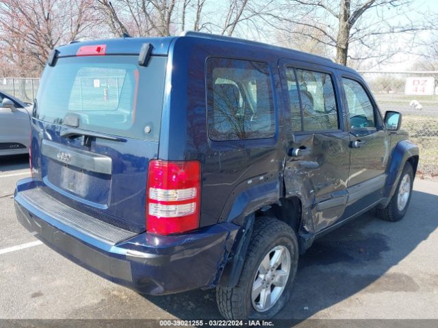 Photo 3 VIN: 1C4PJMAK4CW128584 - JEEP LIBERTY 