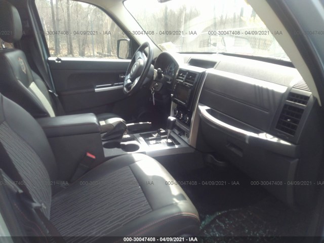 Photo 4 VIN: 1C4PJMAK4CW132439 - JEEP LIBERTY 