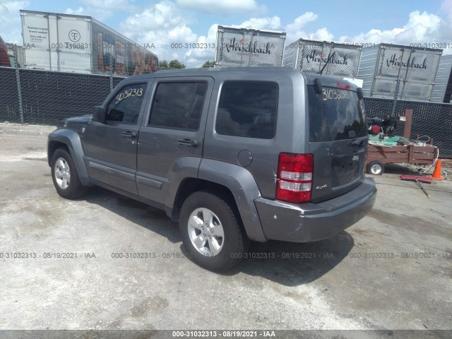 Photo 2 VIN: 1C4PJMAK4CW142663 - JEEP LIBERTY 