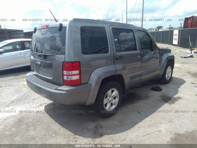 Photo 3 VIN: 1C4PJMAK4CW142663 - JEEP LIBERTY 