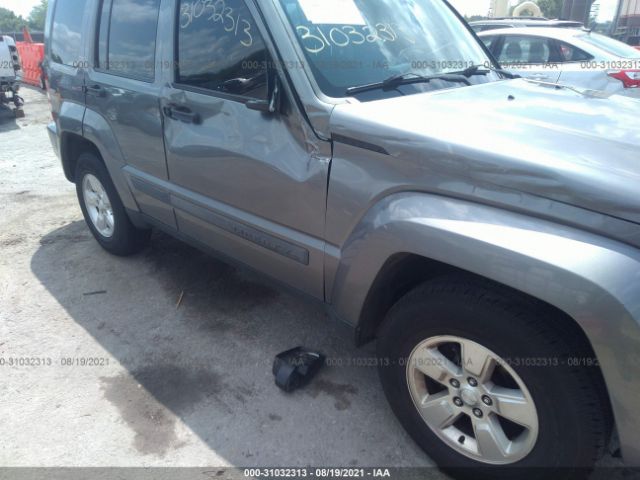 Photo 5 VIN: 1C4PJMAK4CW142663 - JEEP LIBERTY 