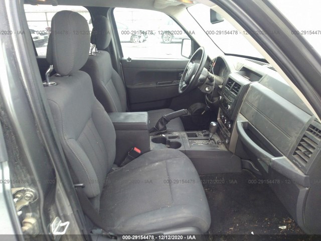 Photo 4 VIN: 1C4PJMAK4CW149368 - JEEP LIBERTY 