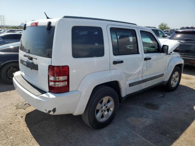 Photo 2 VIN: 1C4PJMAK4CW161598 - JEEP LIBERTY 