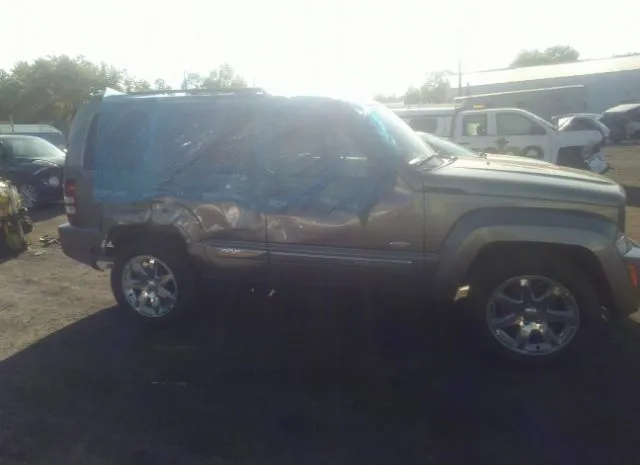 Photo 5 VIN: 1C4PJMAK4CW186114 - JEEP LIBERTY 