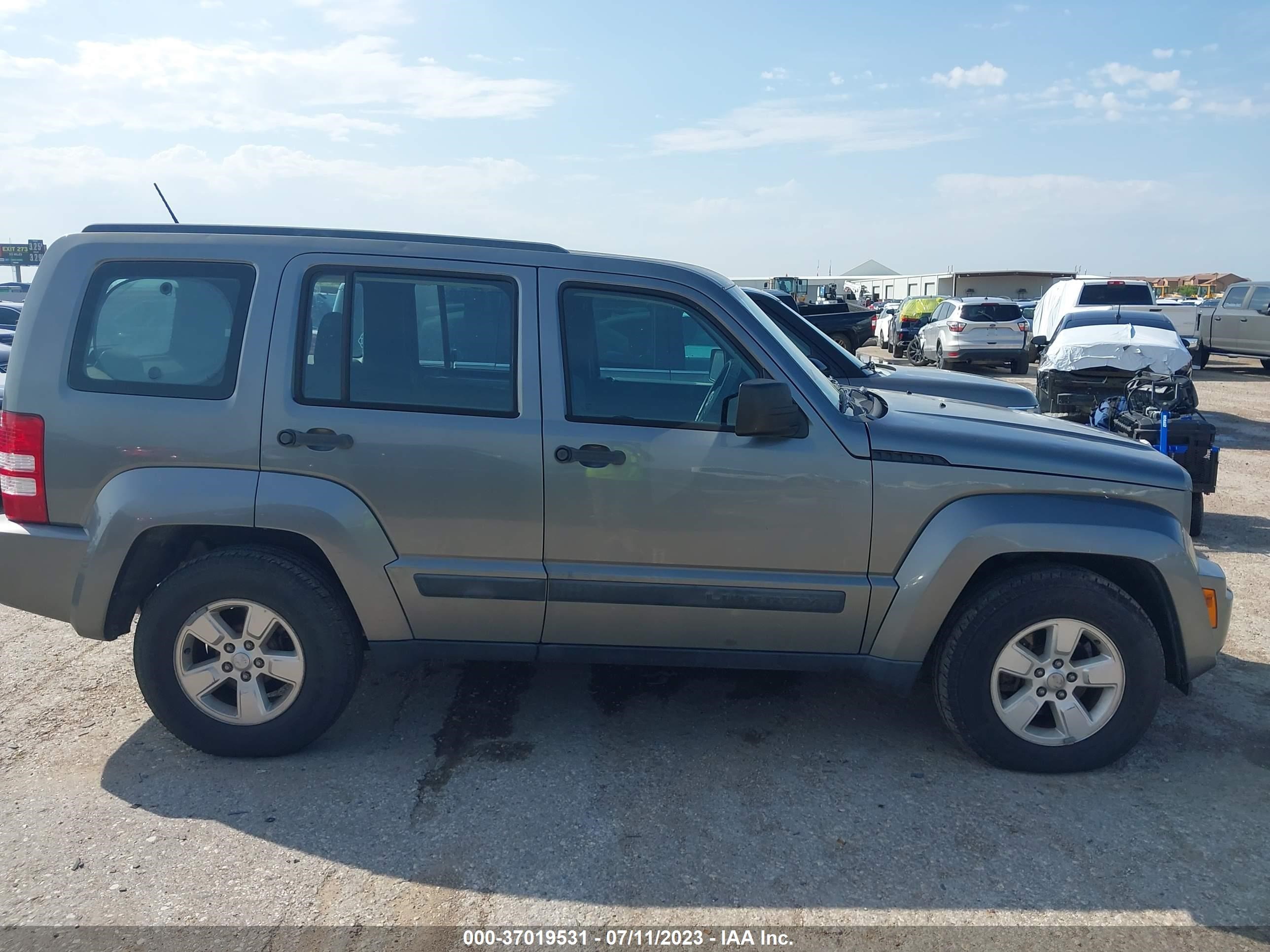 Photo 12 VIN: 1C4PJMAK4CW209293 - JEEP LIBERTY (NORTH AMERICA) 