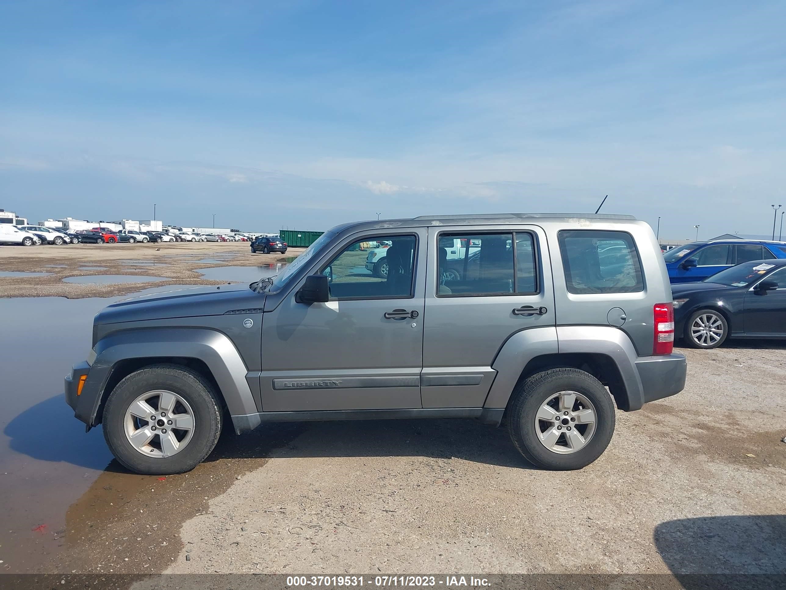 Photo 13 VIN: 1C4PJMAK4CW209293 - JEEP LIBERTY (NORTH AMERICA) 