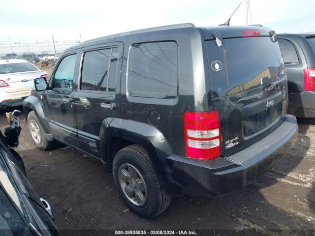 Photo 2 VIN: 1C4PJMAK4CW209763 - JEEP LIBERTY 