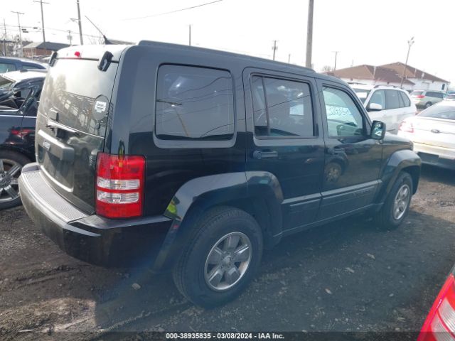 Photo 3 VIN: 1C4PJMAK4CW209763 - JEEP LIBERTY 