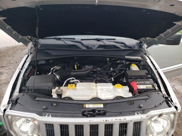 Photo 6 VIN: 1C4PJMAK4CW210363 - JEEP LIBERTY SP 