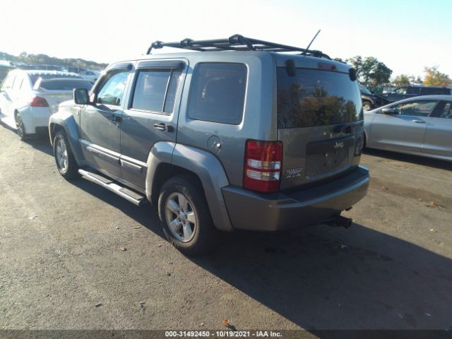 Photo 2 VIN: 1C4PJMAK5CW118470 - JEEP LIBERTY 