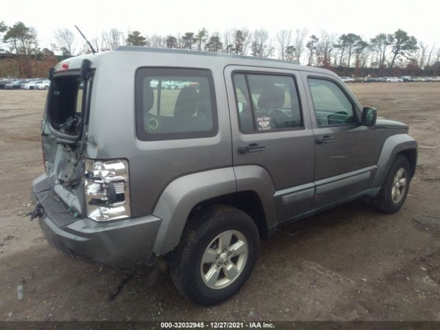 Photo 3 VIN: 1C4PJMAK5CW124320 - JEEP LIBERTY 