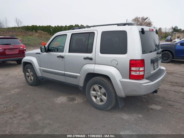 Photo 2 VIN: 1C4PJMAK5CW138668 - JEEP LIBERTY 