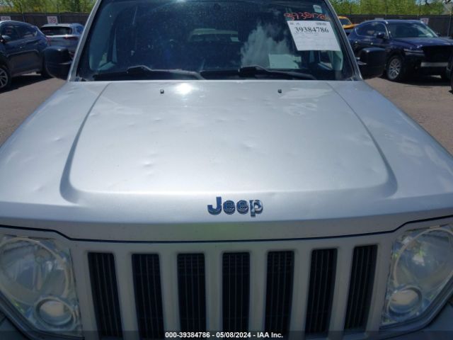 Photo 5 VIN: 1C4PJMAK5CW148438 - JEEP LIBERTY 