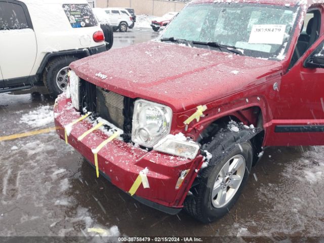 Photo 5 VIN: 1C4PJMAK5CW191581 - JEEP LIBERTY 