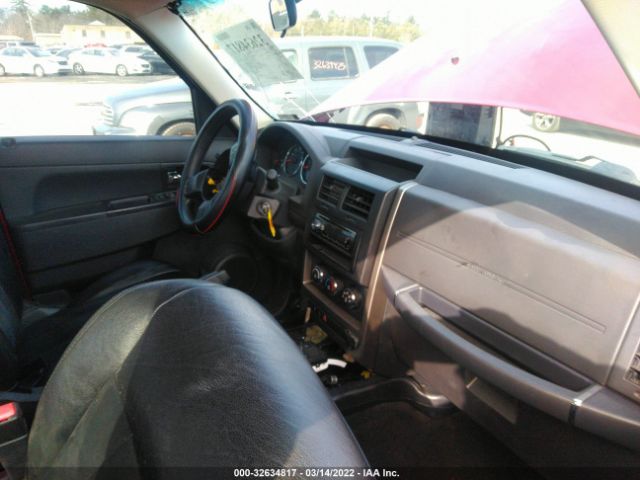 Photo 4 VIN: 1C4PJMAK5CW203292 - JEEP LIBERTY 